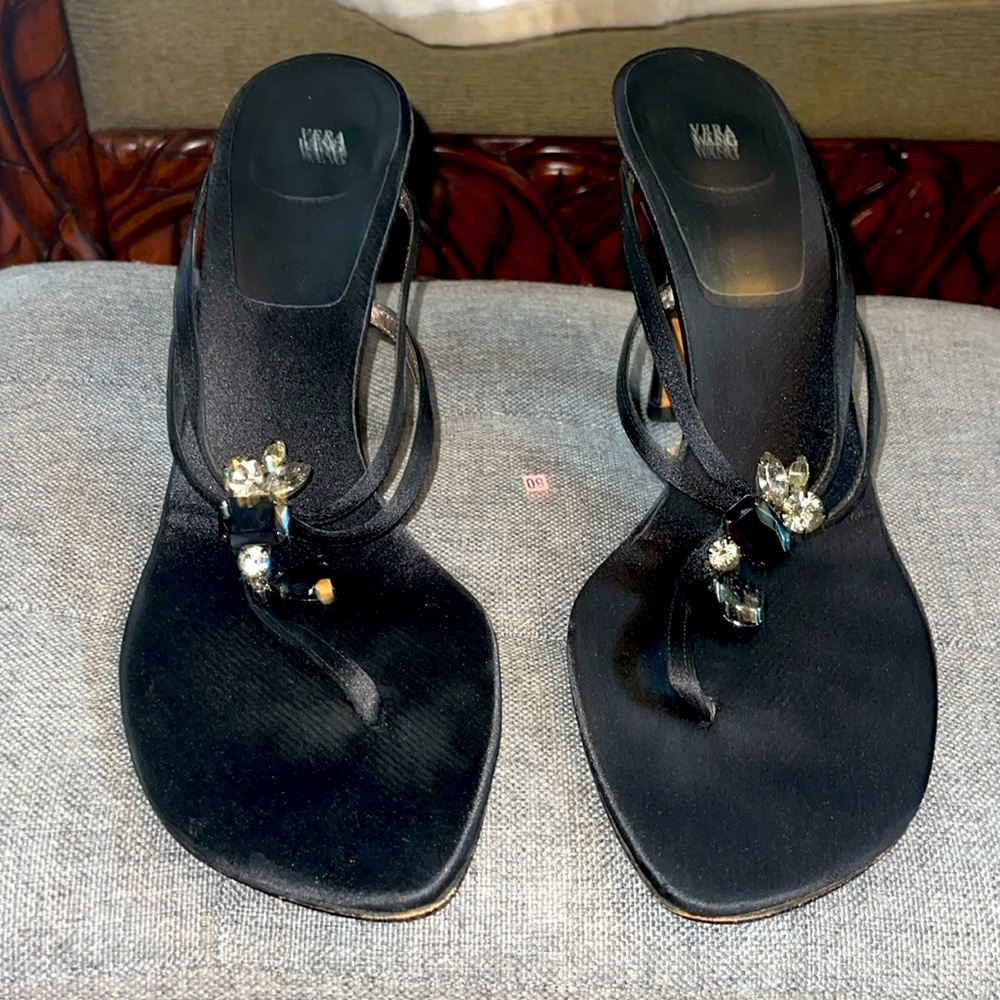 Vera Wang Black Jeweled Thong Heel Sandals